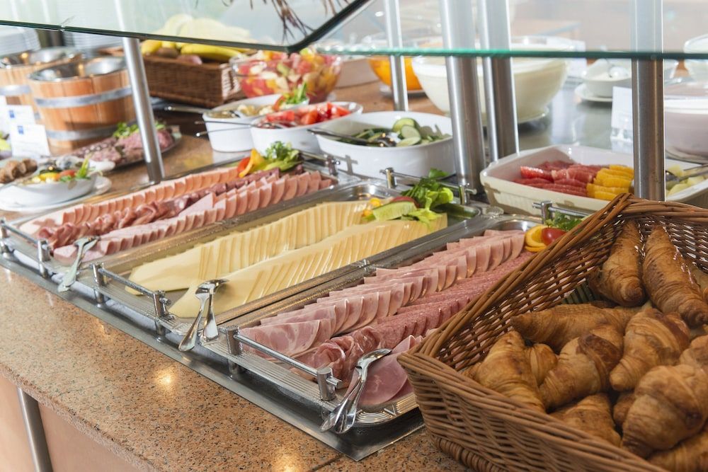 undefined Good Morning + Berlin City East 10