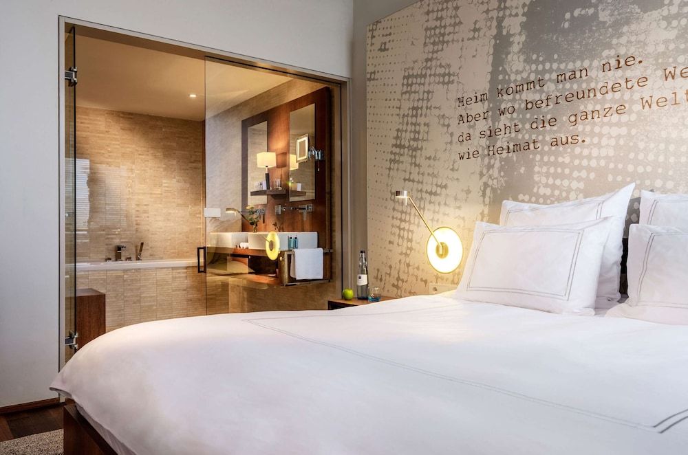 Dorint Hotel Bremen Comfort Suite, 1 King Bed 2