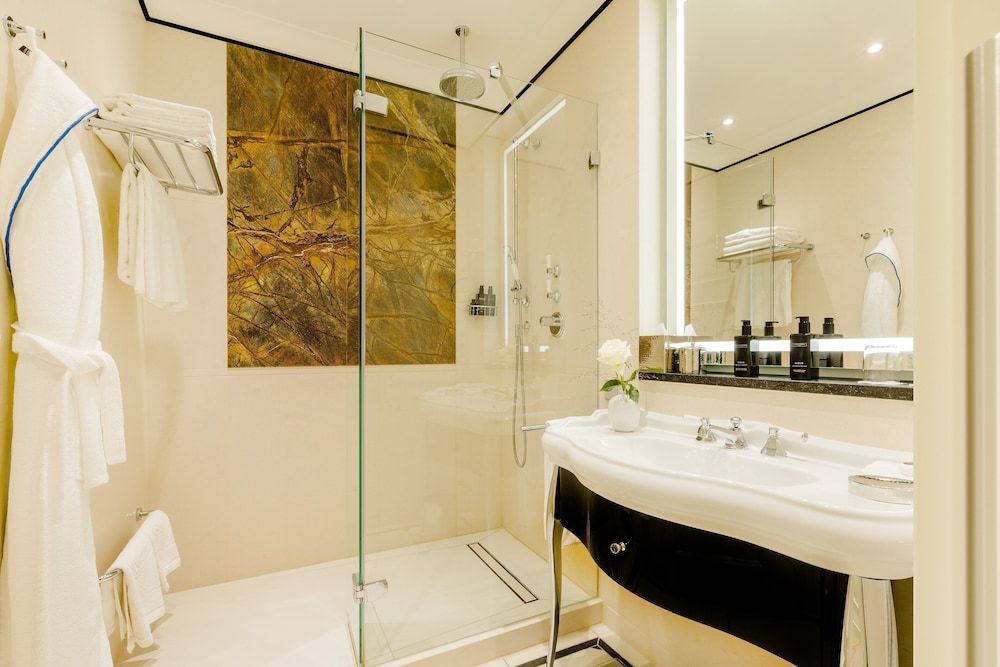 undefined Excelsior Hotel Ernst am Dom 9