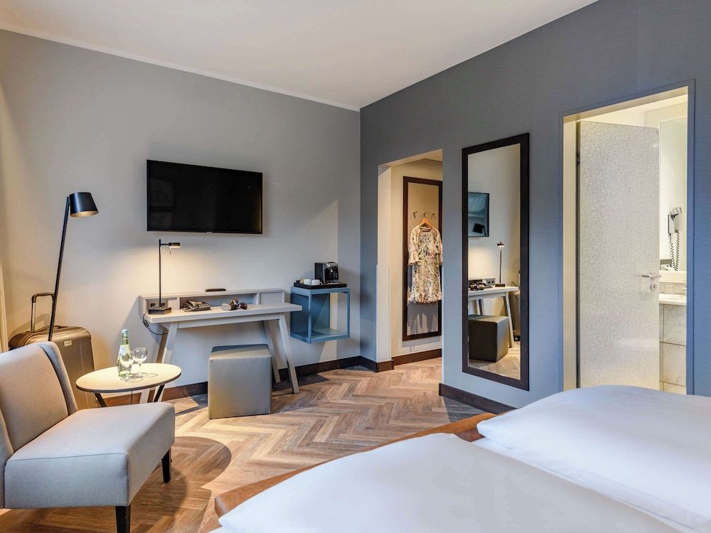 Privilege, Room, 1 King Bed