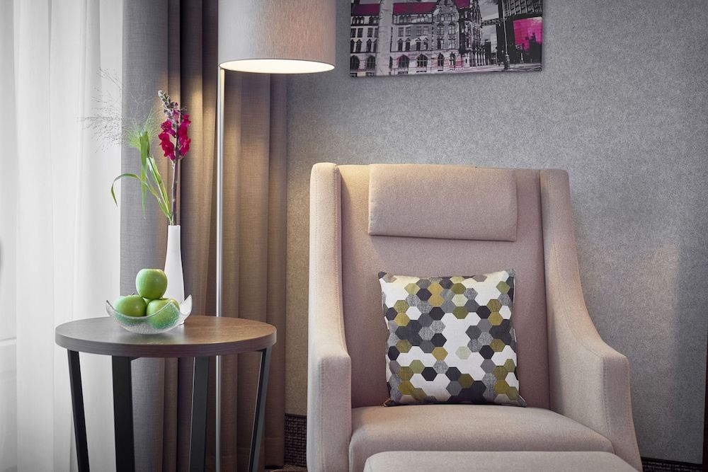 Dorint An den Westfalenhallen Dortmund Deluxe Room 3