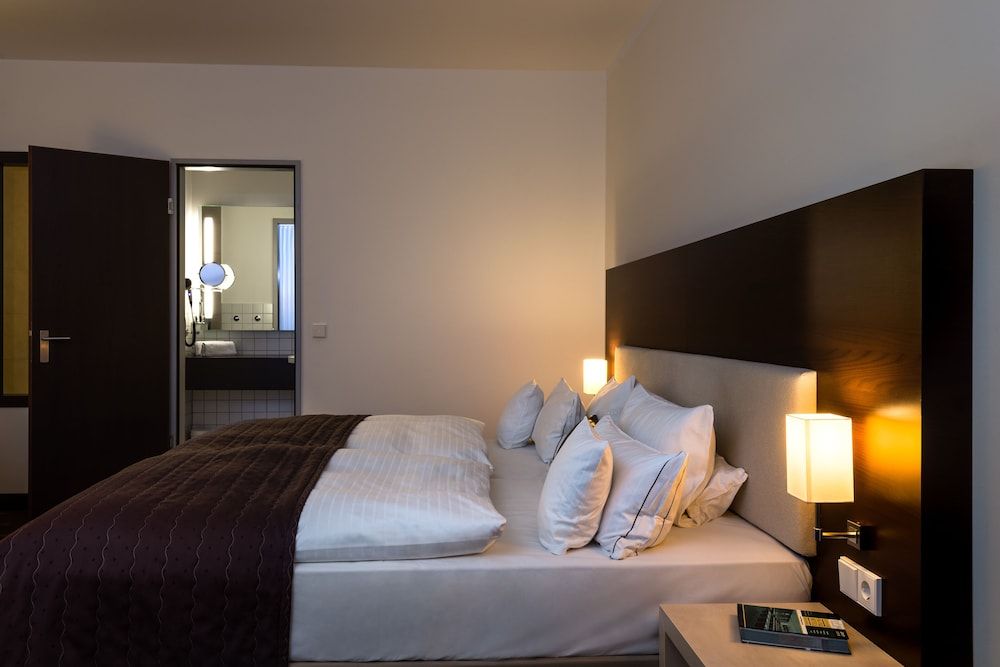 Hotel Esplanade Dortmund Comfort Room