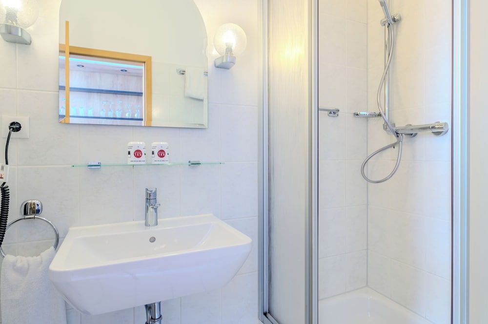 Hotel Esplanade Dortmund Standard Double Apartment 3