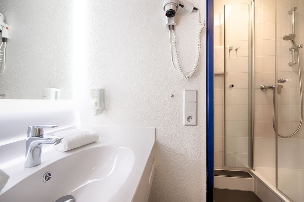 ACHAT Hotel Dresden Altstadt Business Double Room 6