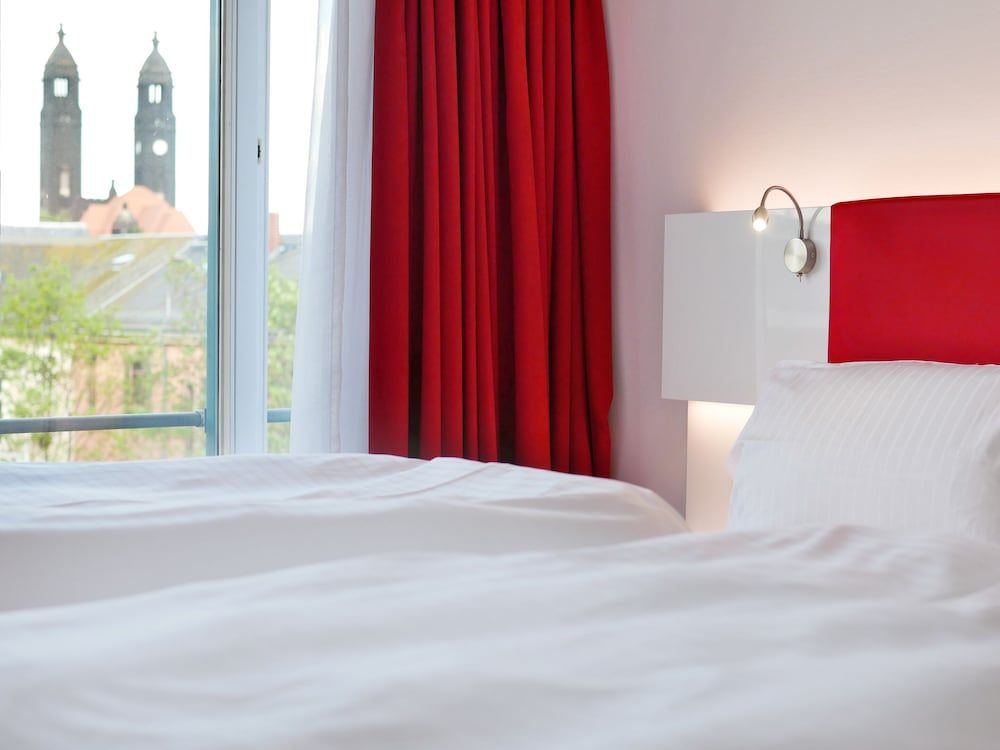 undefined Dormero Hotel Dresden City 10