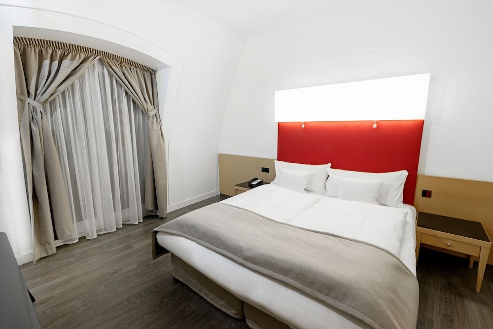 undefined Dormero Hotel Dresden City 2