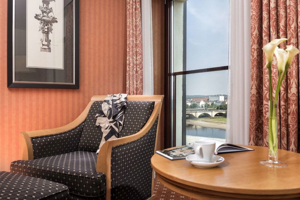 Maritim Hotel Dresden Classic Double Room 5