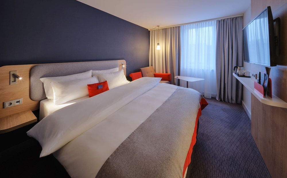 Standard Room, 1 Queen Bed with Sofa bed