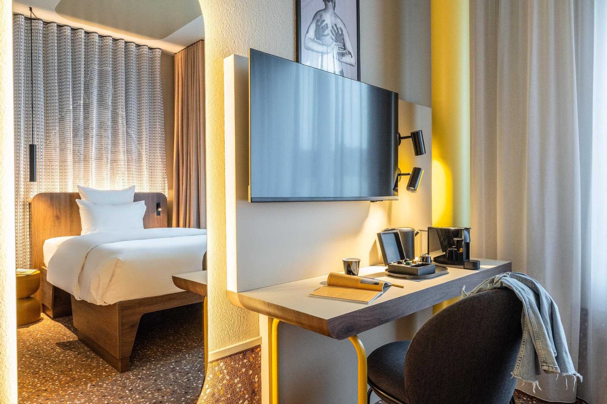 Tribe Essential Solo With Private Balcony