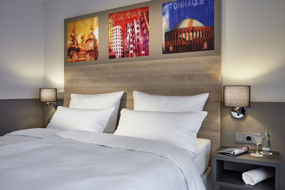 undefined Lindner Hotel Dusseldorf Airport, part of JdV by Hyatt 10