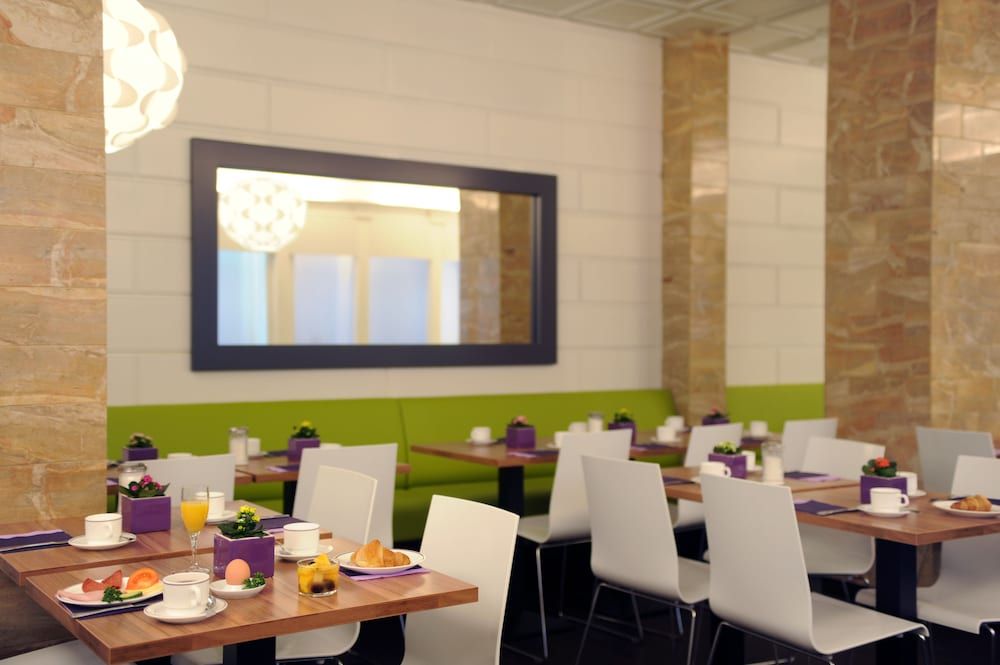 undefined Ambassador Hotel Frankfurt 4