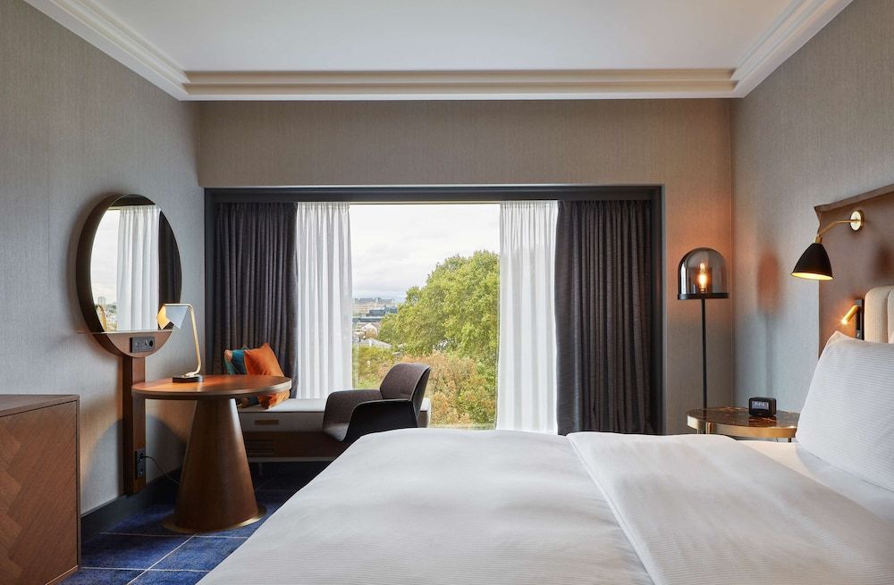 Hilton Frankfurt City Centre Room, 1 King Bed (Park or City View)