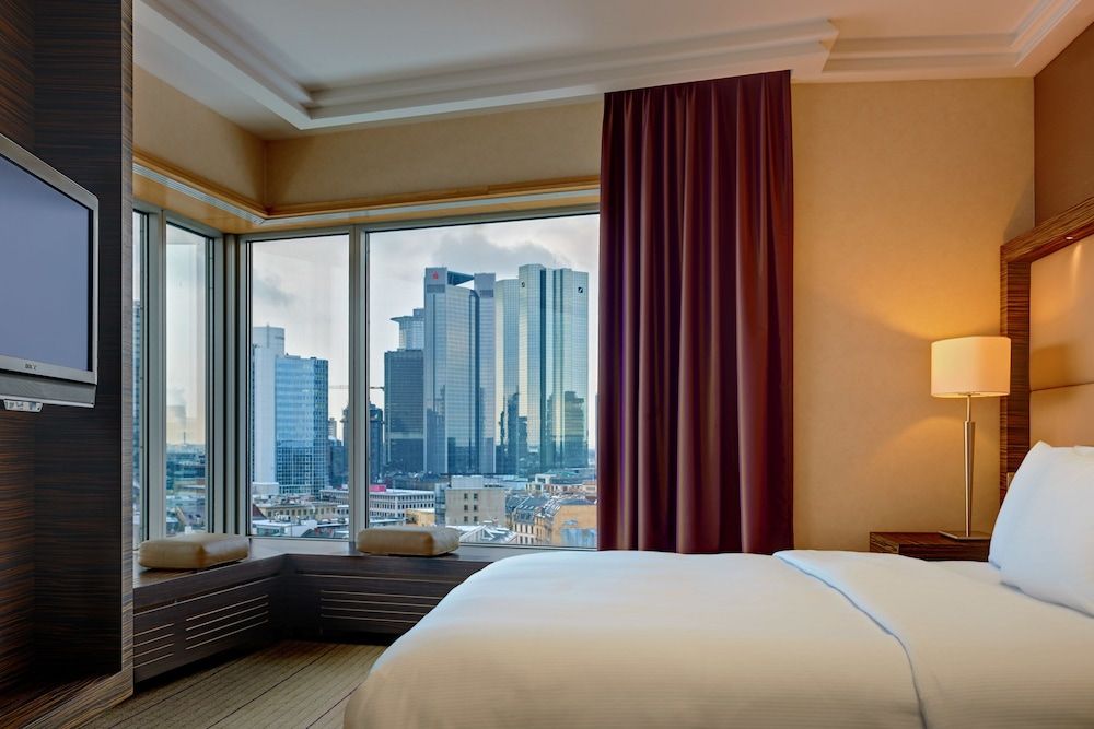 Hilton Frankfurt City Centre Room, 1 Queen Bed 2