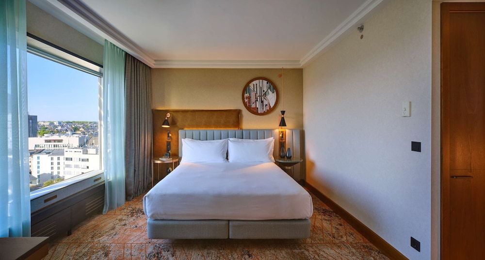 Suite, 1 Bedroom, Corner