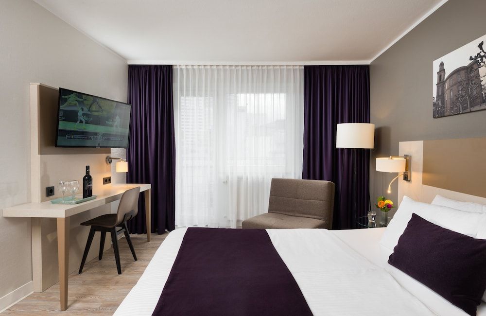 Leonardo Hotel Frankfurt City Center Comfort Room