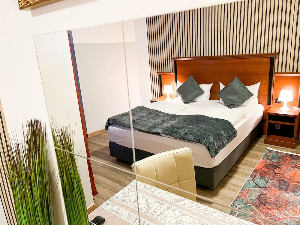 undefined City Hotel West 6