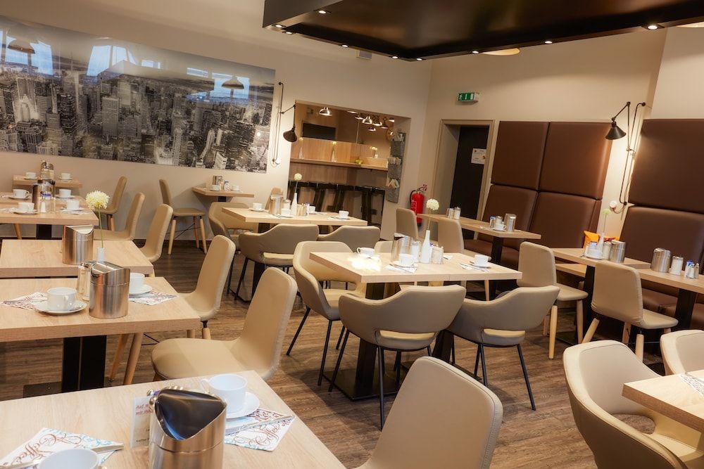 undefined Manhattan Hotel 5