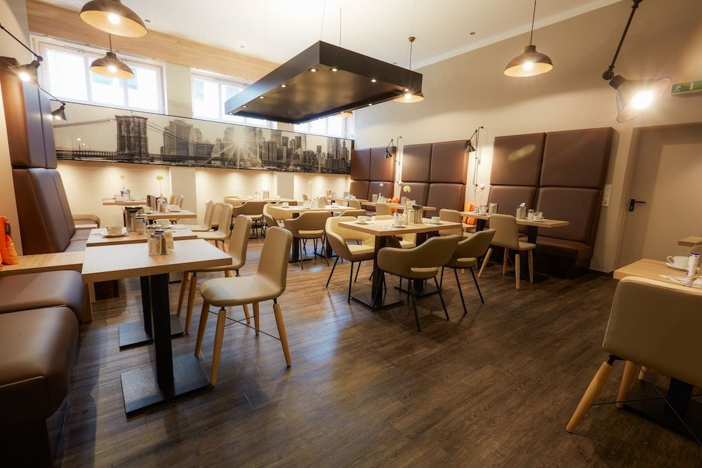 undefined Manhattan Hotel 8