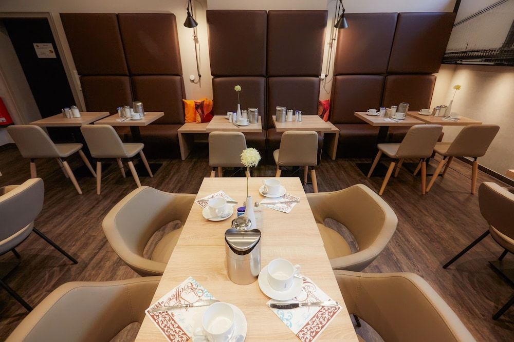 undefined Manhattan Hotel 6