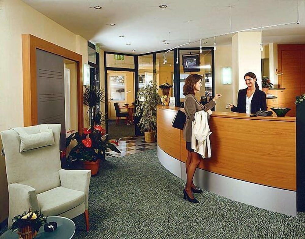 undefined Memphis Hotel 6