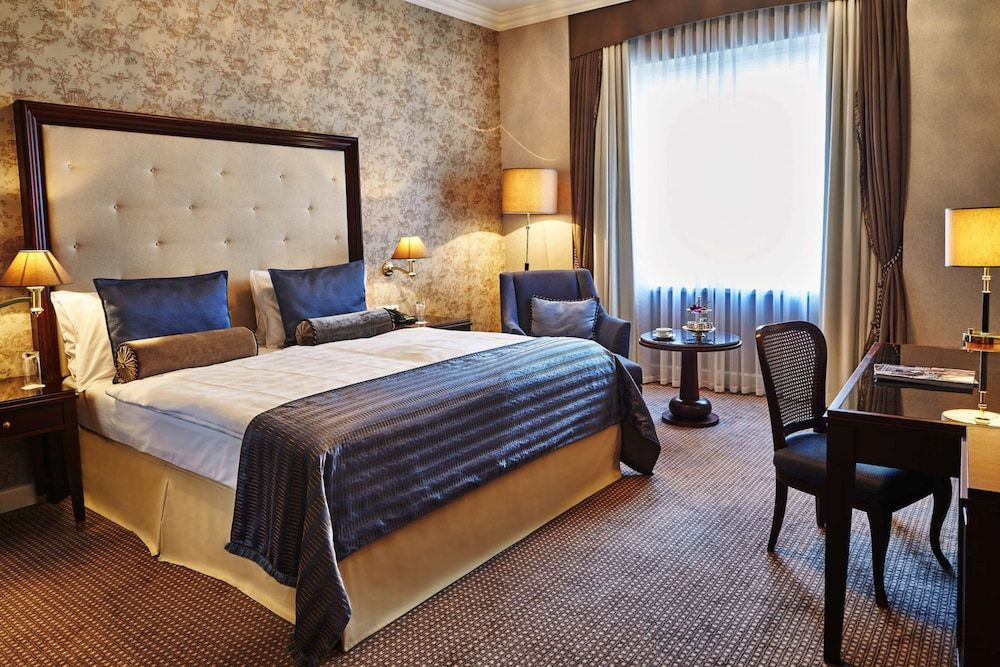 Superior Room, 1 Queen Bed