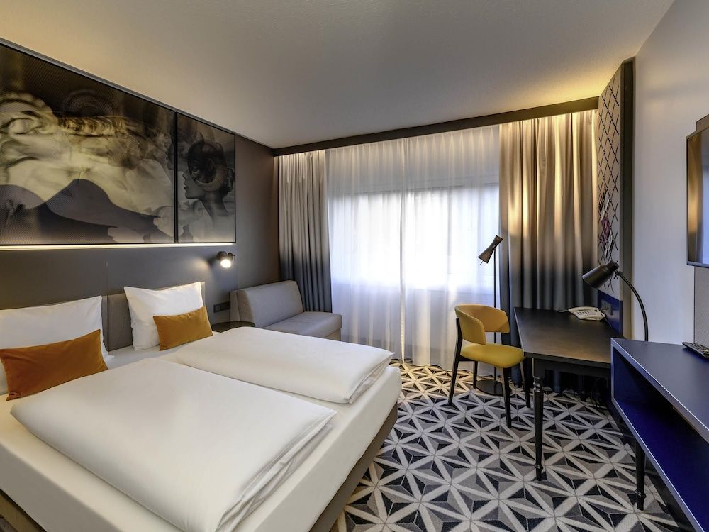 Standard Room, 1 Queen Bed