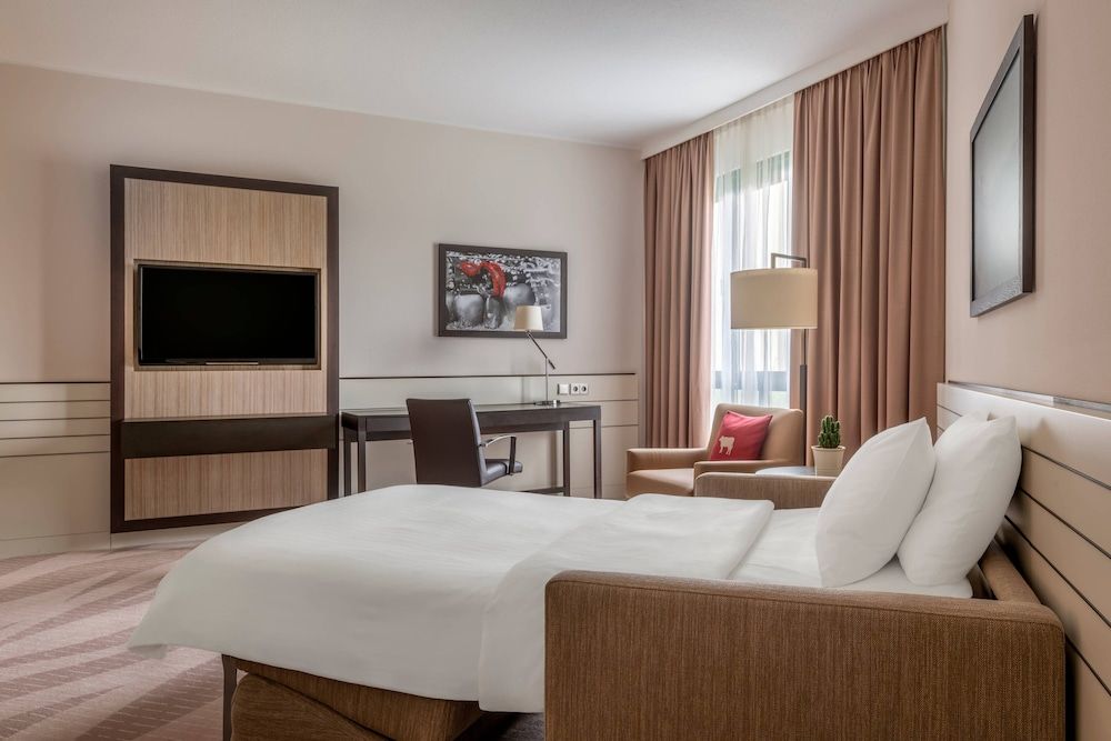 Superior Room, 1 King Bed with Sofa bed, Non Smoking