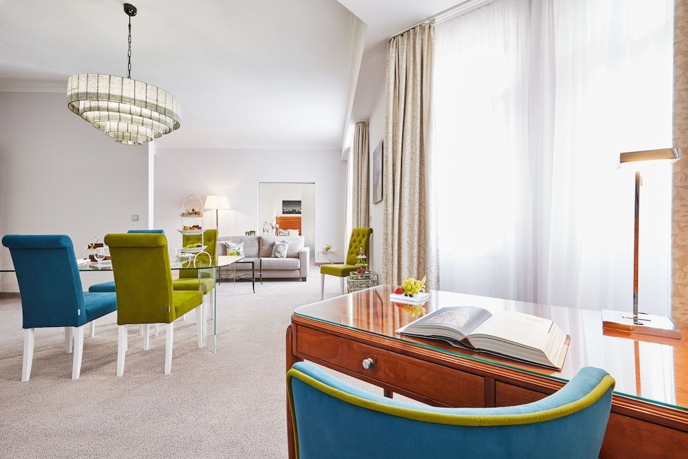 Grand Hotel Sonnenbichl Executive Studio Suite, 1 Bedroom, Mountain View, Mountainside 4