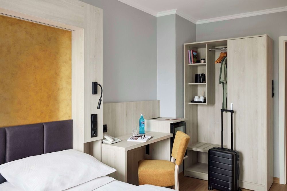 Best Western Raphael Hotel Altona Standard Room, 1 Double Bed 12