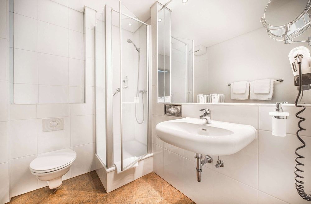 Best Western Raphael Hotel Altona Standard Room, 1 Double Bed 8