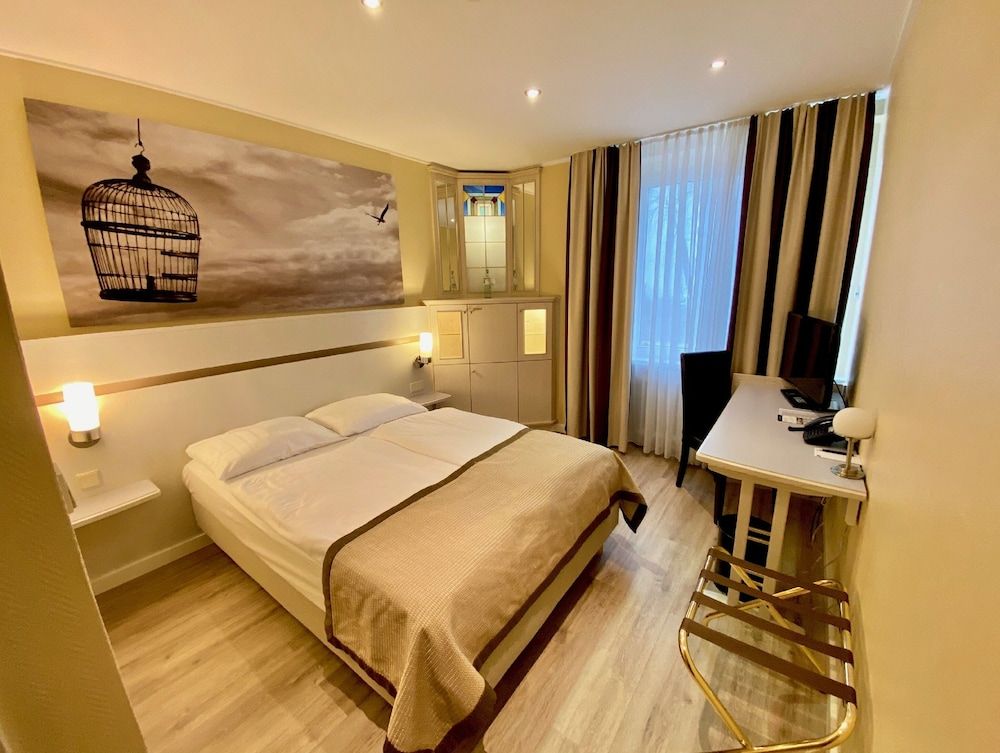 Park Hotel Hamburg Arena Economy Room