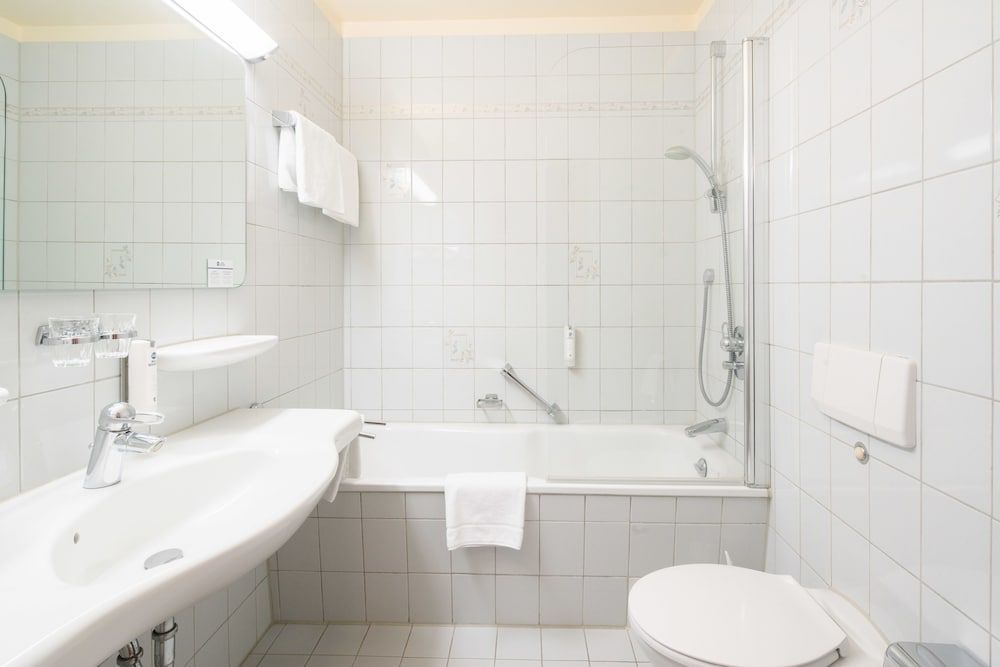 Best Western Hotel Hamburg International Standard Room, 1 Double Bed 10