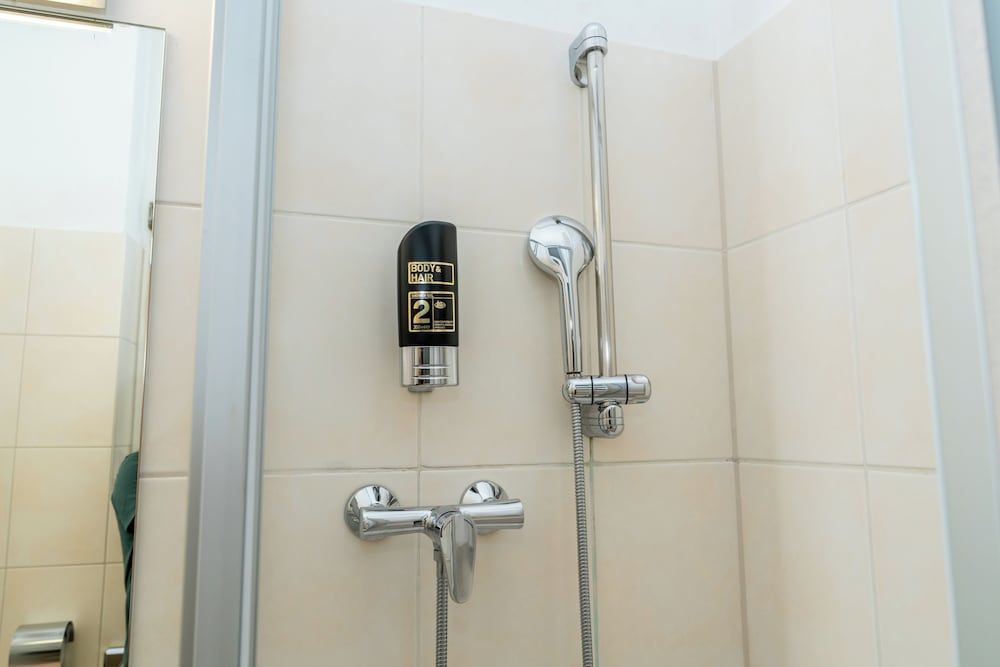 Hotel Lumen am Hauptbahnhof Double Room 9