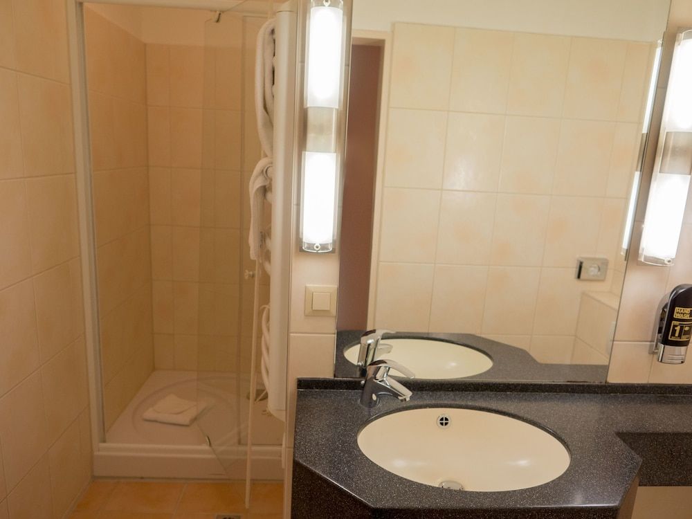 Hotel Lumen am Hauptbahnhof Double Room 7