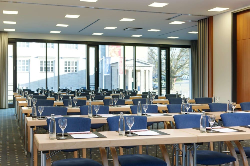 undefined IntercityHotel Hamburg Hauptbahnhof 6