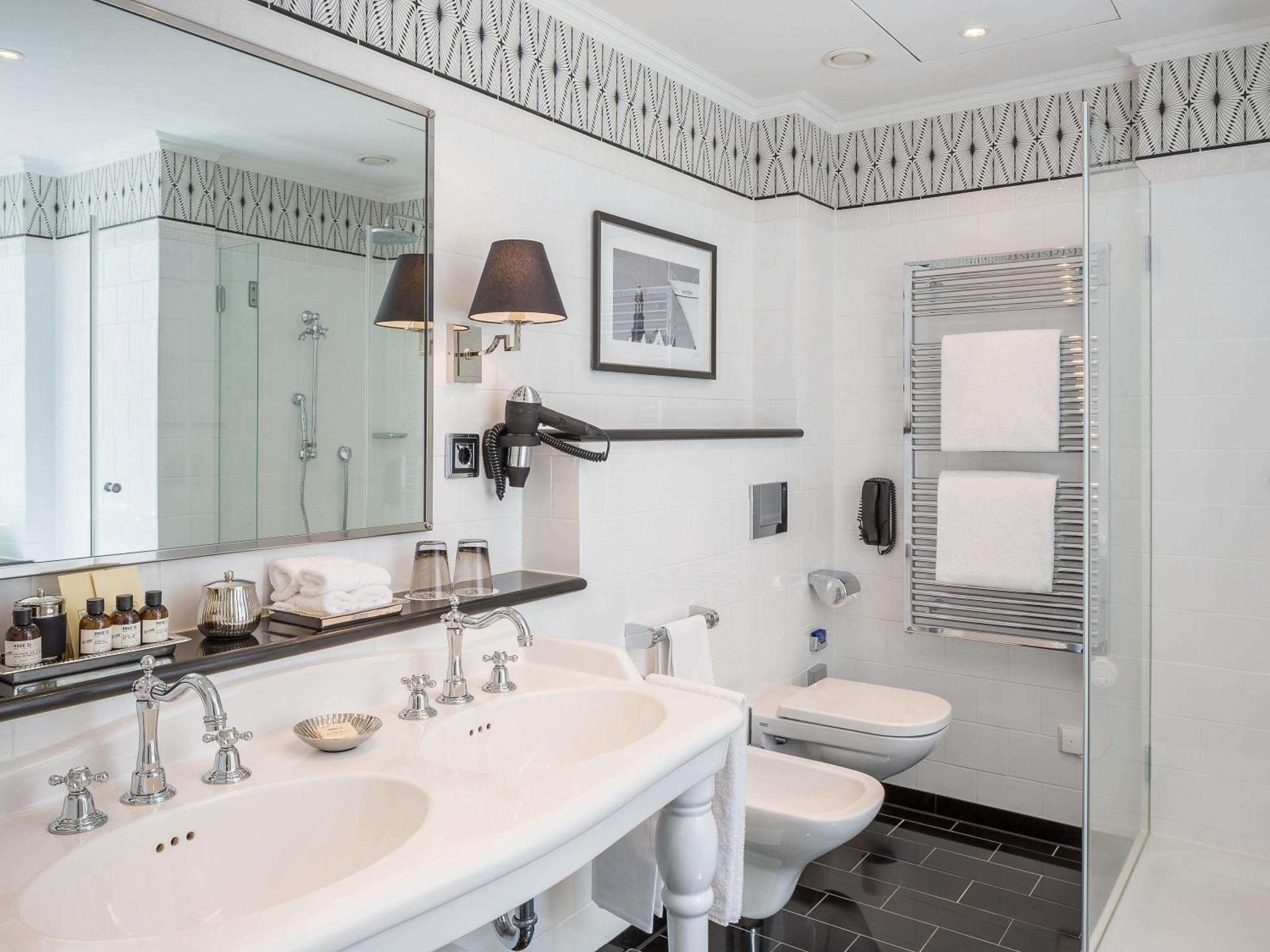 undefined Fairmont Hotel Vier Jahreszeiten Hamburg 6