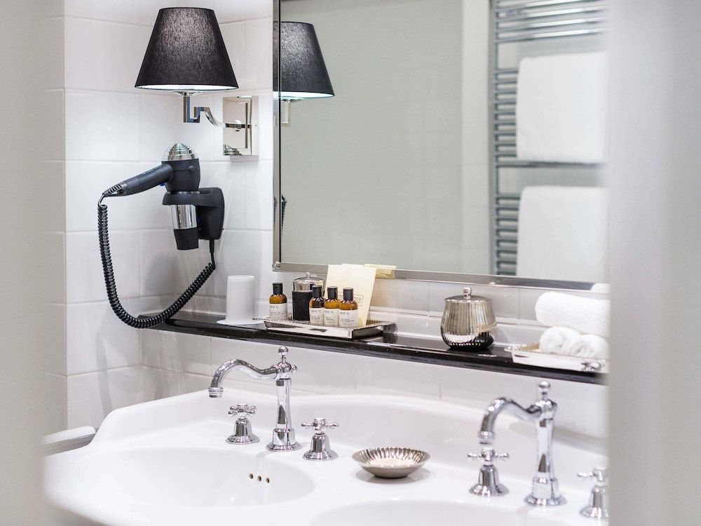 undefined Fairmont Hotel Vier Jahreszeiten Hamburg 9