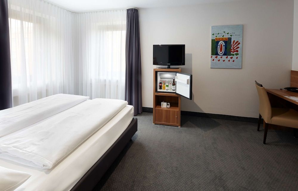 GHOTEL hotel & living Hannover Superior Double Room 4