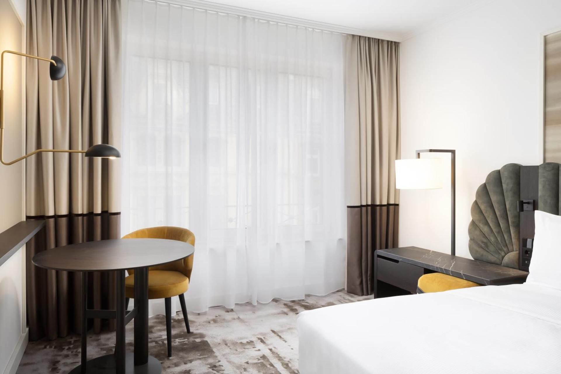 Hilton Heidelberg King Guest Room 2