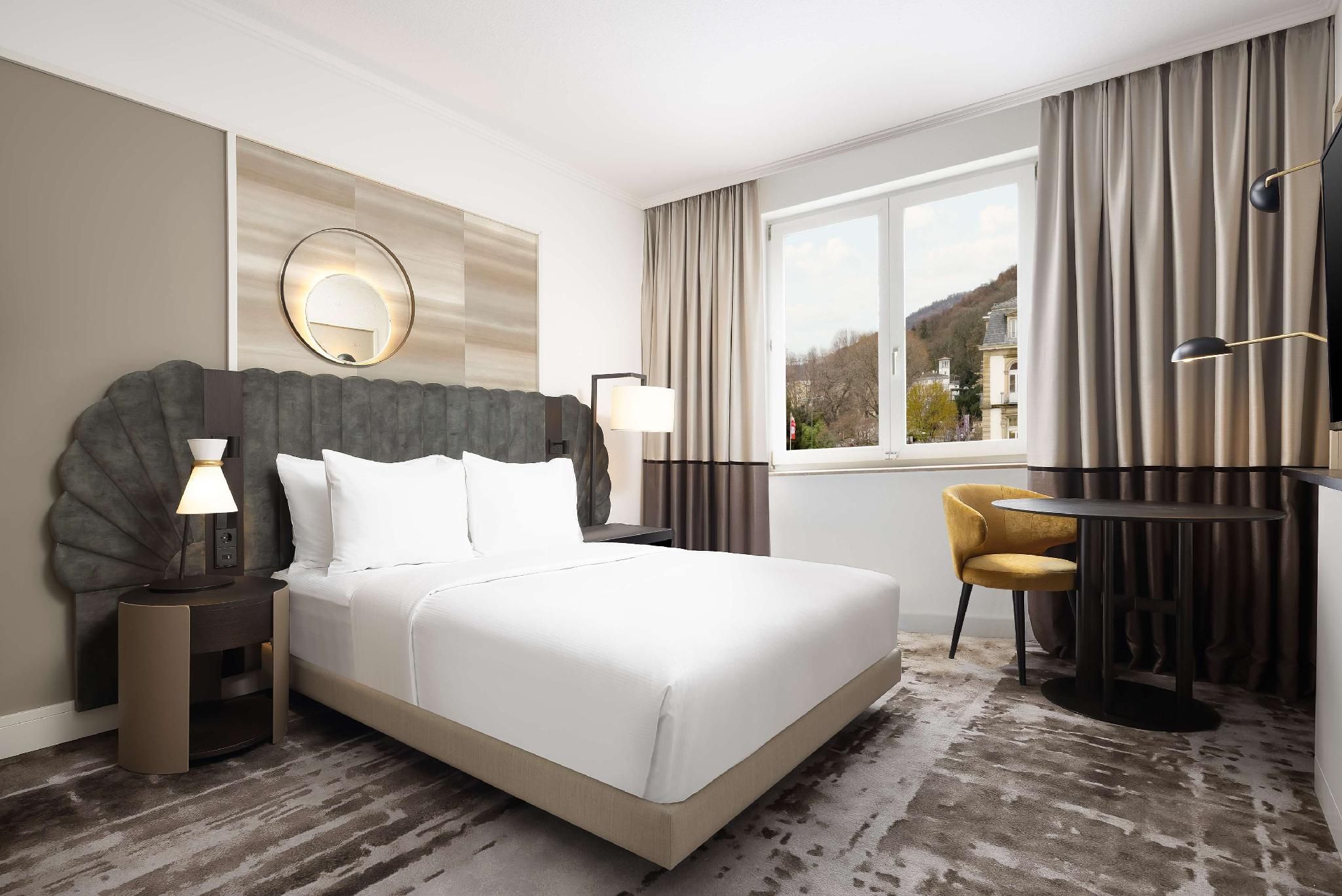 Queen Guest Room