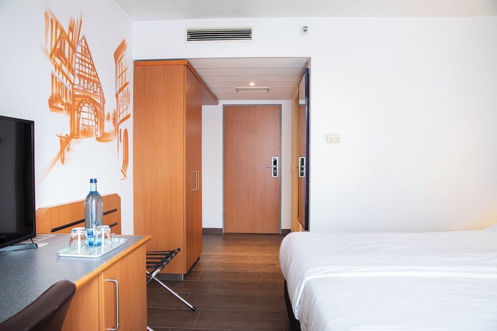 ACHAT Hotel Heppenheim Business Triple Room 6
