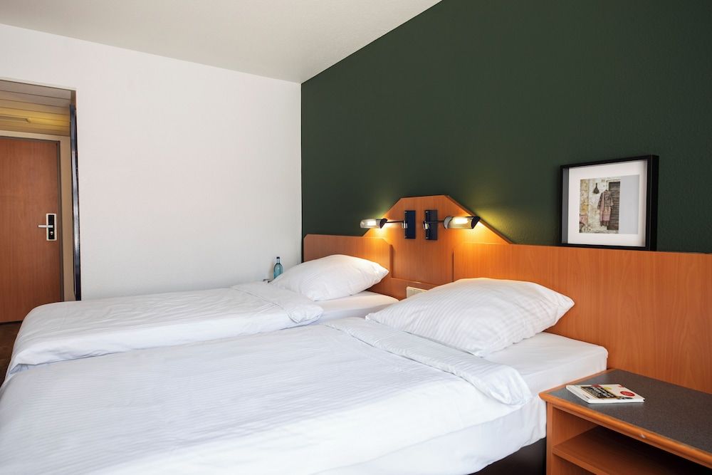 ACHAT Hotel Heppenheim Economy Double Room 4