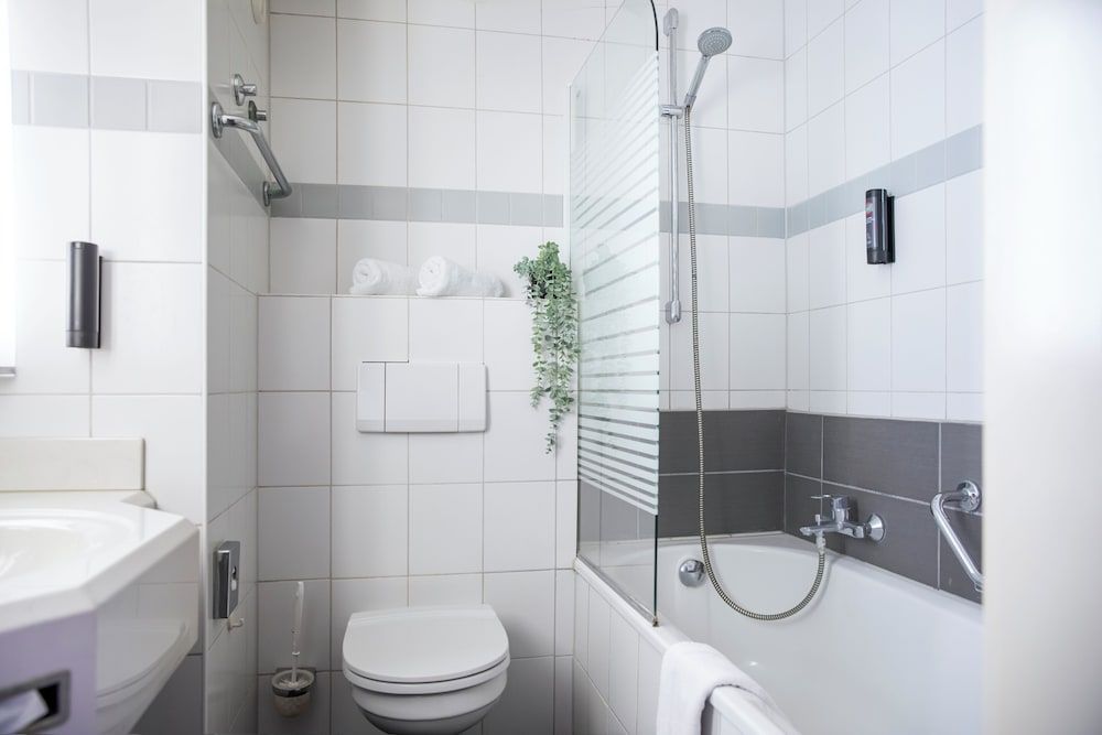 ACHAT Hotel Heppenheim Economy Double Room 10