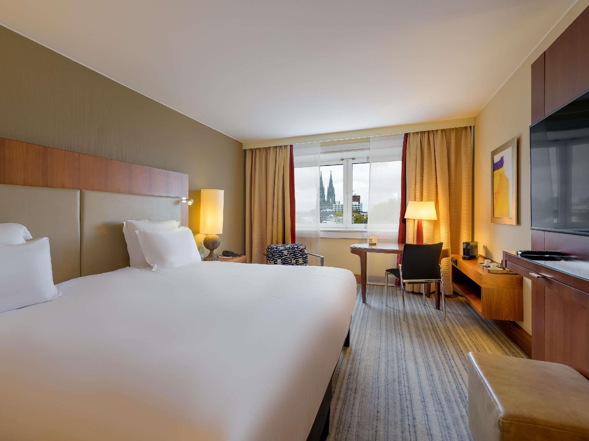 Deluxe Suite with 1 Kingsize Bed