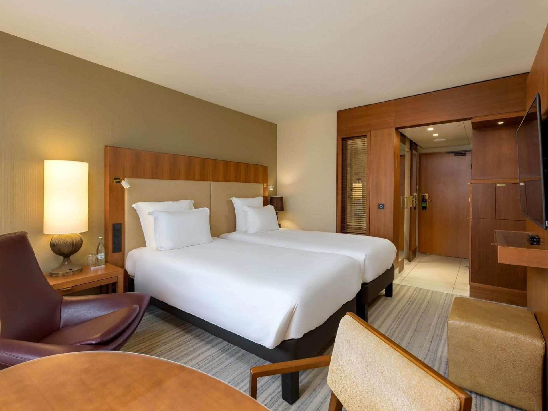 Pullman Cologne Superior Room with 1 kingsize bed