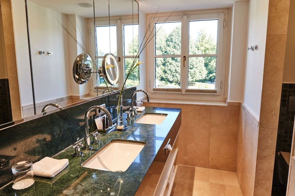 Steigenberger Icon Grandhotel & Spa Petersberg Superior Room 3