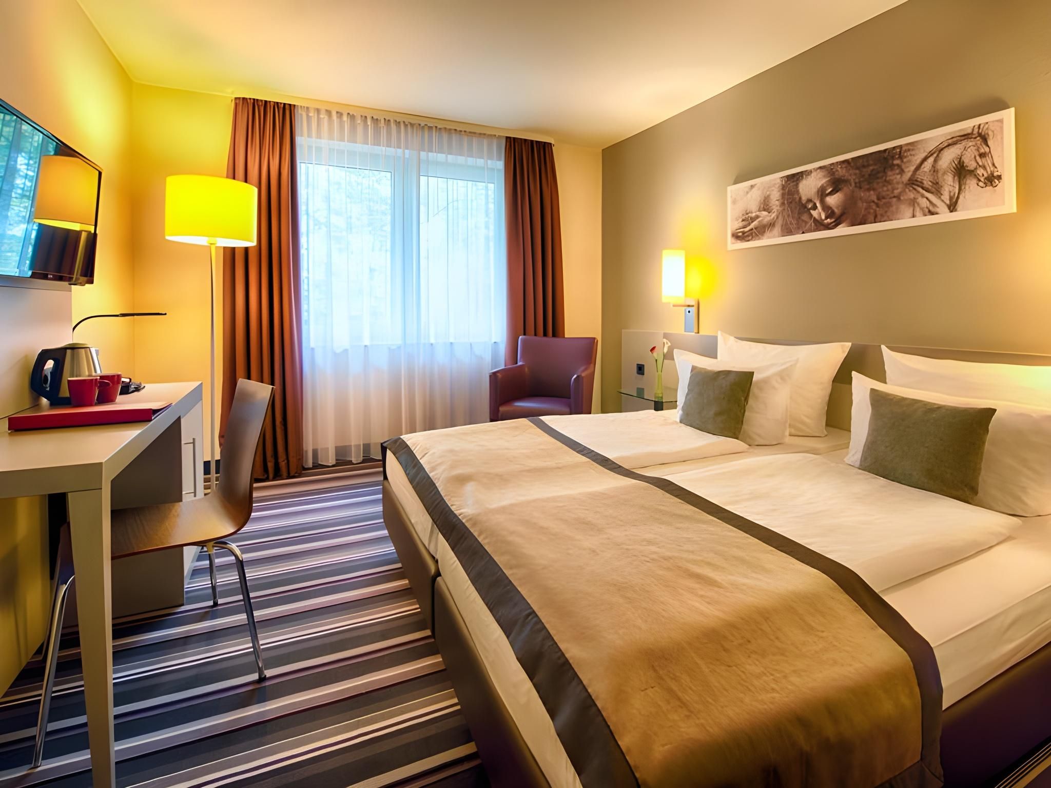 Leonardo Hotel Mannheim-Ladenburg Superior Room