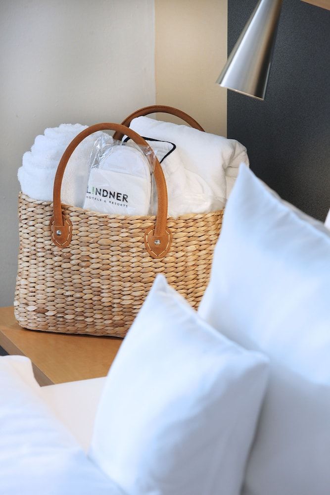 Lindner Hotel Leverkusen Bayarena, part of JdV by Hyatt Deluxe Room, 1 King Bed 2