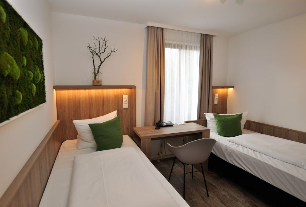 undefined Hotel Perlach Allee 10