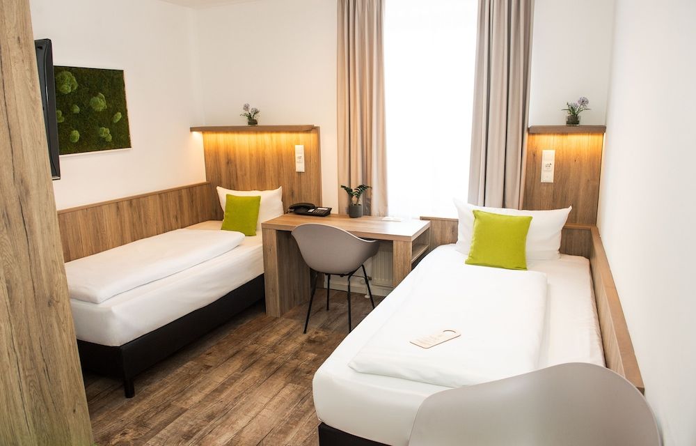 undefined Hotel Perlach Allee 7